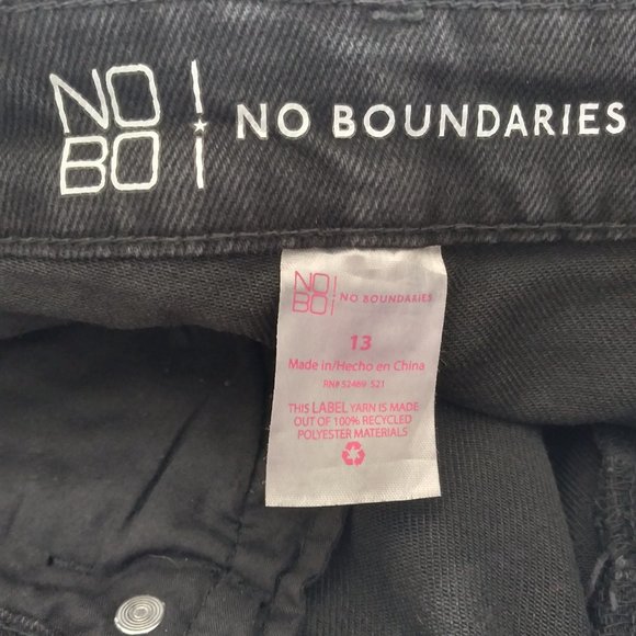 New Juniors 13 Black Jeans  Super High Rise Destructed Embroidered Stars - Picture 13 of 14